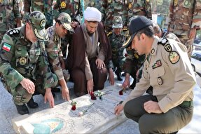 عکس | غبارروبی گلزار شهدای خرم‌آباد