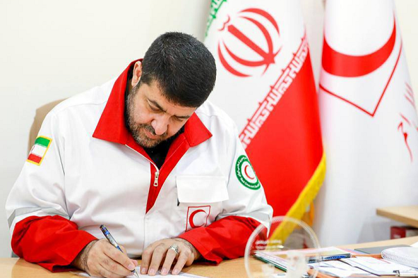 پیر حسین کولیوند رئیس جمعیت هلال احمر