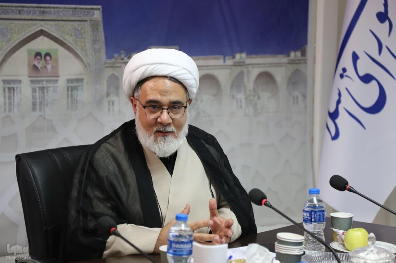 علی نهاوندی، رئیس مرکز تحقیقات اسلامی خانه ملت