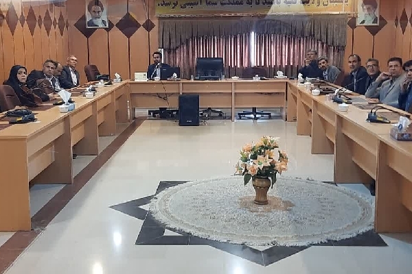 کارگاه واکاوی چالش‌های اجتماعی ناشی از  استفاده افراطی از  شبکه‌های اجتماعی در لرستان