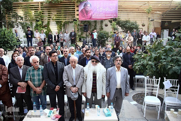 استادی که با خوشنویسی درس زندگی می‌آموخت