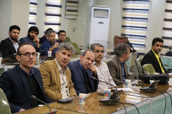 نشست هم‌اندیشی «پوشش و شئ‌انگاری زنان» در دانشگاه لرستان