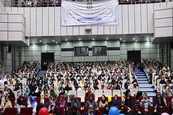 جشن دانشجویی ولادت حضرت زینب (س) در دانشگاه لرستان