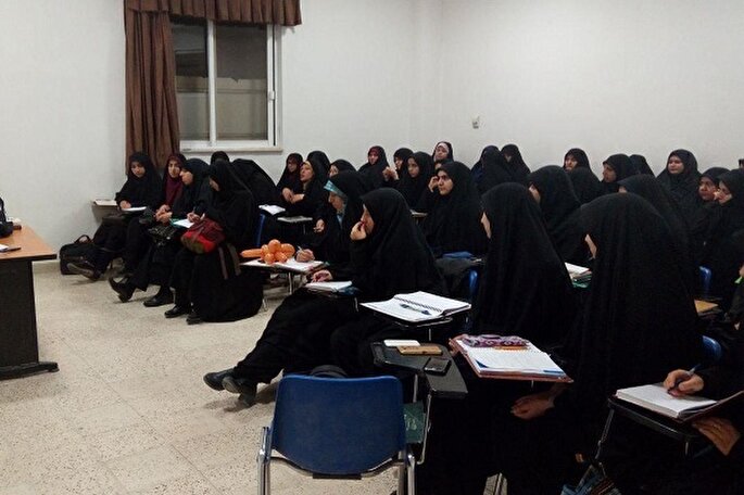 ۱۶۰ بانوی مبلغ متقاضی شرکت در دوره آموزشی شبکه صبرا لرستان