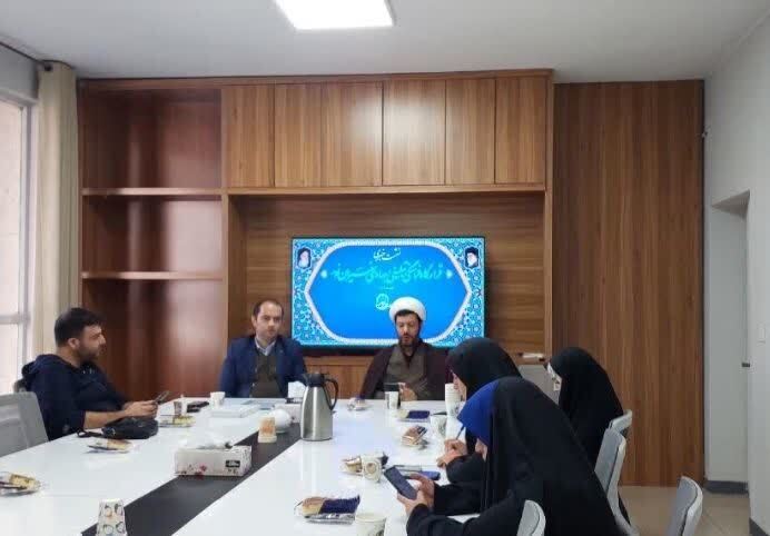 نشست خبری نمایشگاه یاس کبود