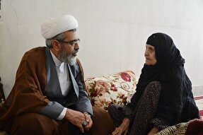 عکس | دیدار مدیرکل بنیاد شهید و امور ایثارگران با خانواده شهدا و جانبازان خرم‌آباد