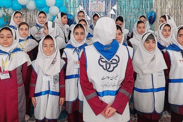 آیین افتتاحیه برنامه سفیران سلامت دانش‌آموزی در مدارس لرستان