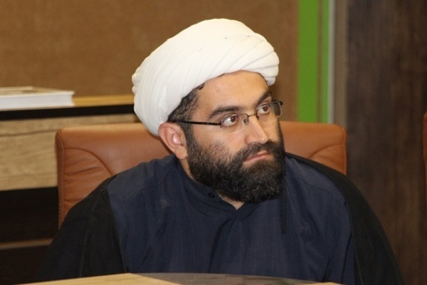 حجت‌الاسلام والمسلمین محمد علی‌نیا، معاون فرهنگی تبلیغات اسلامی لرستان