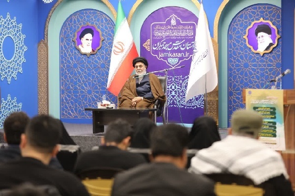 اهل بیت(ع) باید اسوه و الگوی زندگی ما باشند