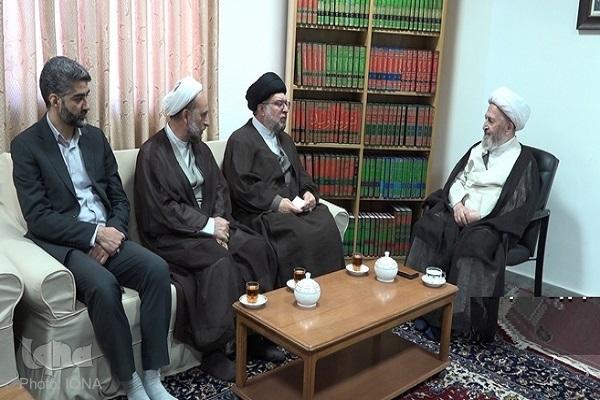 جعفر سبحانی از مراجع معظم تقلید شیعه
