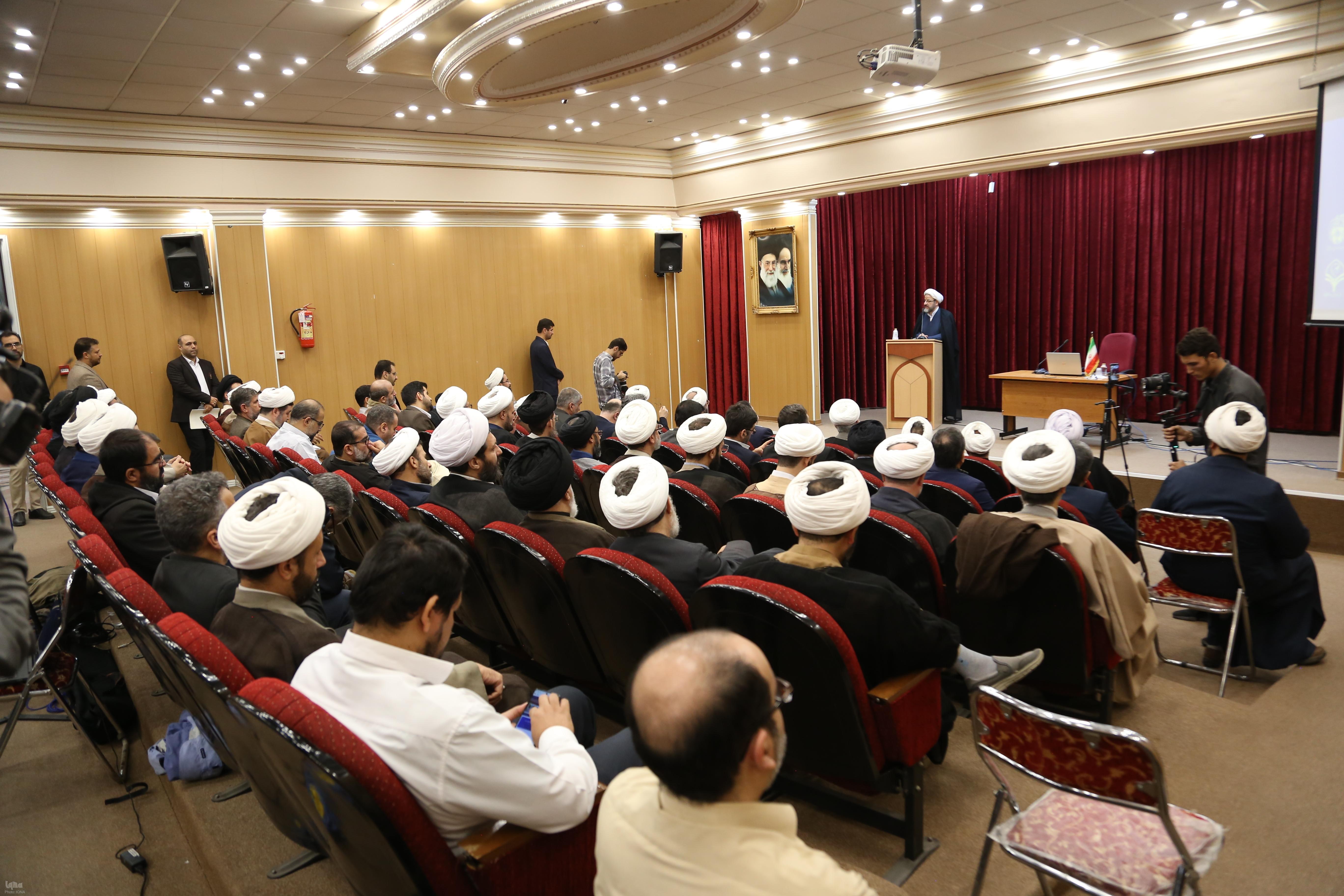 احمد واعظی، رئیس دفتر تبلیغات اسلامی حوزه علمیه