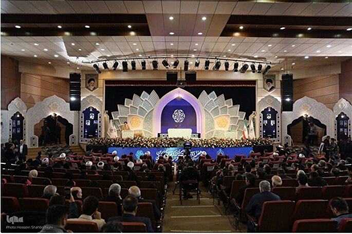 رقابت 5 همدانی در مرحله کشوری مسابقات قرآن اوقاف