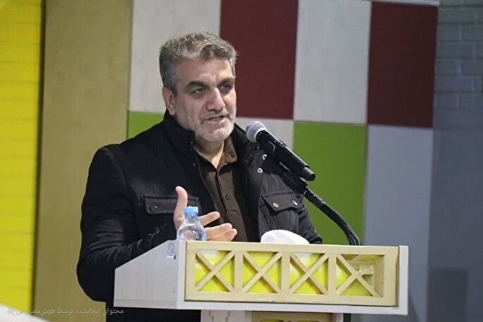 حضور فعالانه در فضای مجازی وابسته به تلاش نخبگان است