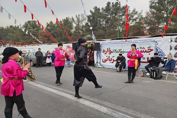 کاشت ۴۰۰ اصله نهال و راه اندازی کالسکه شادی به مناسبت شب یلدا