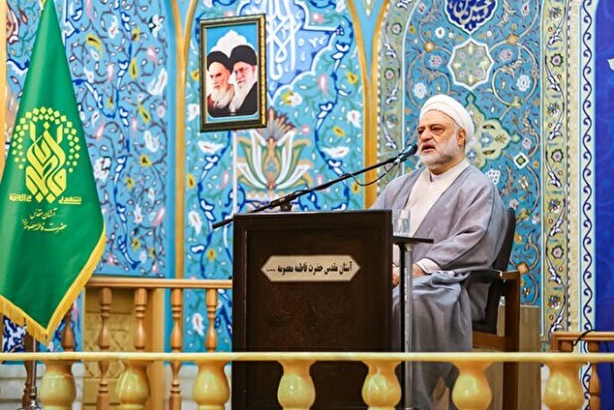 اعیاد مذهبی باشکوه و گسترده برگزار شود