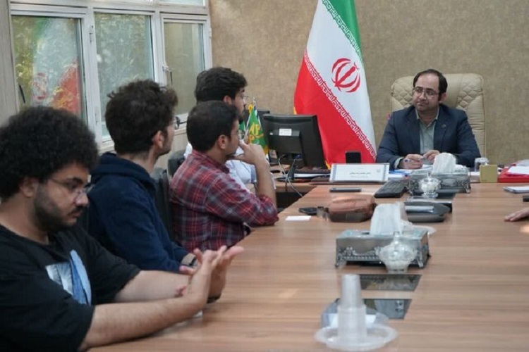نشست سرپرست معاونت فرهنگی و دانشجویی دانشگاه علوم پزشکی شیرازبا مسئولان کانون‌های فرهنگی دانشگاه