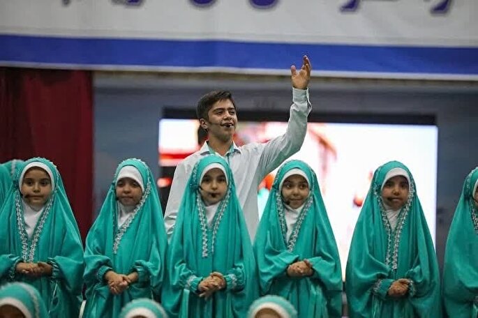 سرود «دنیای علی(ع)» در جامعةالقرآن همدان تولید شد