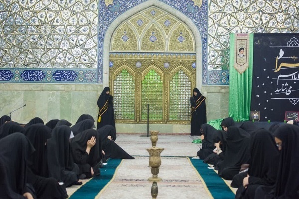 آشنایی دانشجویان جدیدالورود دانشگاه فرهنگیان قم با سیره حضرت زهرا(س)