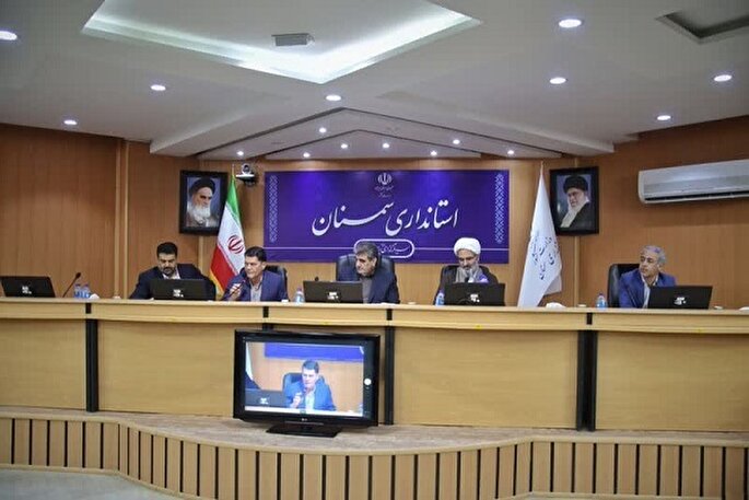 خودداری از اقدامات نمادین در مسیر تحقق شعار سال