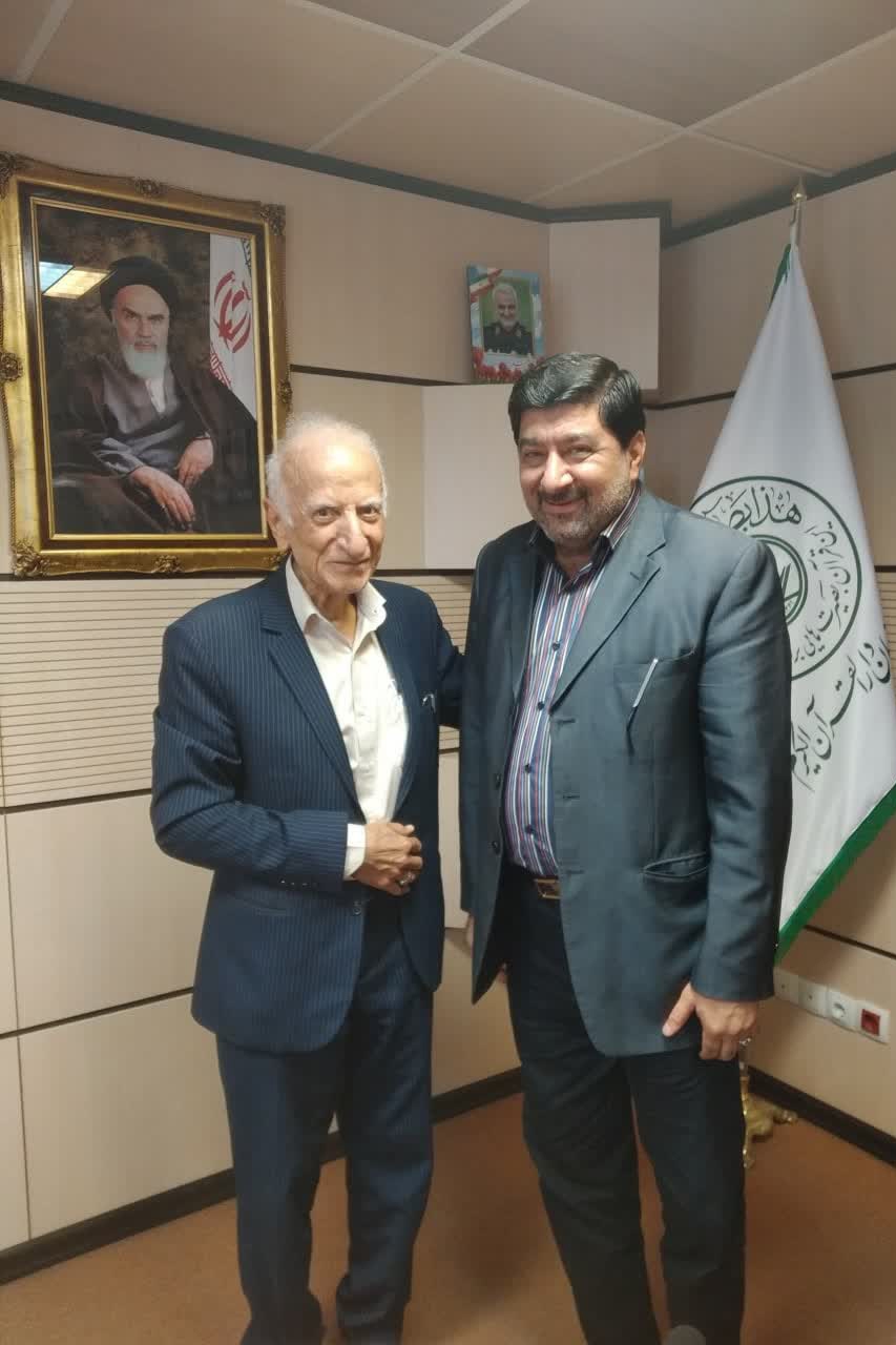 استاد عبایی به وظیفه خود در قبال قرآن و نظام اسلامی عمل کرد