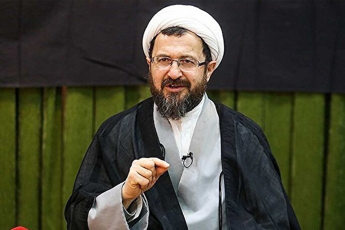 قرآن‌ تکلیف رابطه با مستکبران را مشخص کرده است