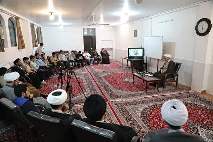 تغییر ذائقه جوانان از توطئه‌های دشمن در حوزه فرهنگی است