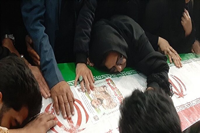 فیلم | تشییع پیکر مطهر شهید «اسحاق مختاری‌نیا» در زابل