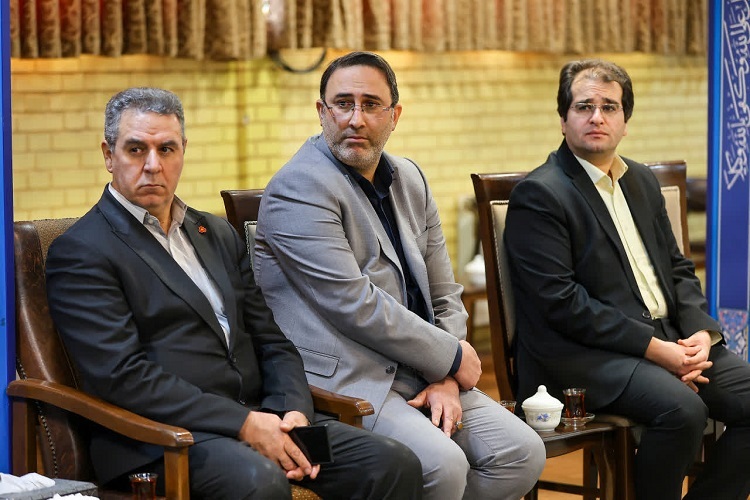 رضایت مردم، معیار سنجش عملکرد نظام بانکی است