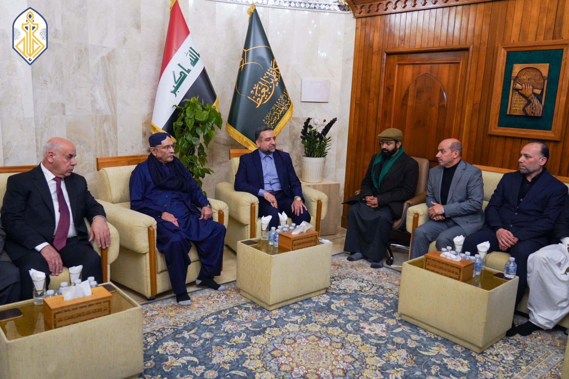 رئیس‌جمهور پاکستان در حرم امامین کاظمین(ع) + عکس