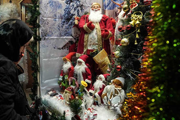 چرا جوان ایرانی، غافل از گنجینه‌های هویتی به کریسمس پناه می‌برد