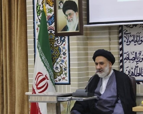 حجت الاسلام فاطمی نماینده ولی فقیه در چهارمحال و بختیاری در شورای برنامه ریزی با حضور رئیس جمهور