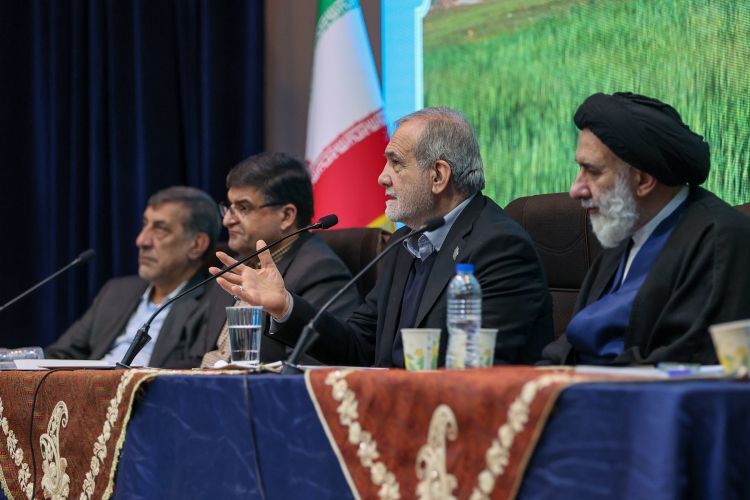 رییس جمهور در شورای برنامه‌ریزی چهارمحال و بختیاری