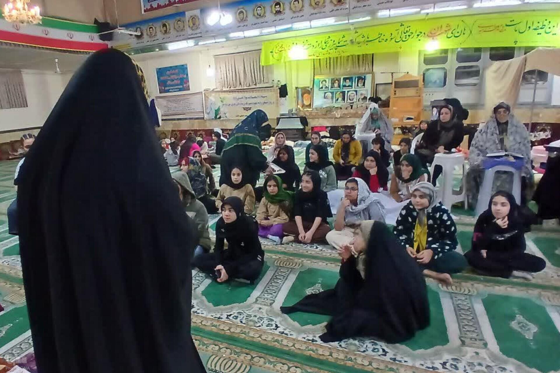 اعتکاف دختران روستای النگ در شهرستان کردکوی اعتکاف دختران روستای النگ در شهرستان کردکوی