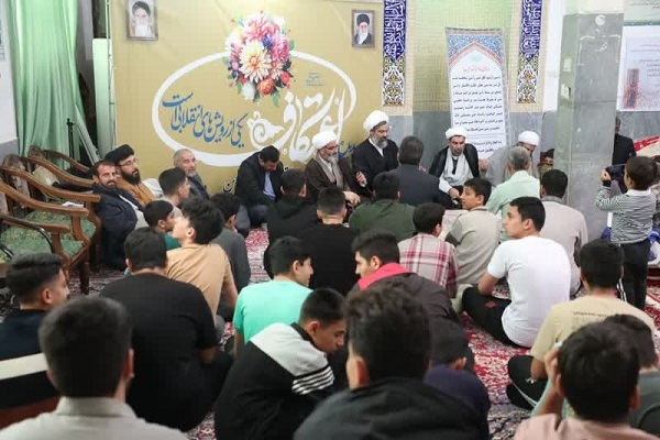 ۷۰ درصد از معتکفان سمنانی جوان هستند ۷۰ درصد از معتکفان سمنانی جوان هستند