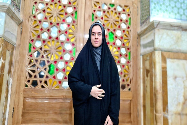 فطمه رضایی دانشجوی معتکف فطمه رضایی دانشجوی معتکف