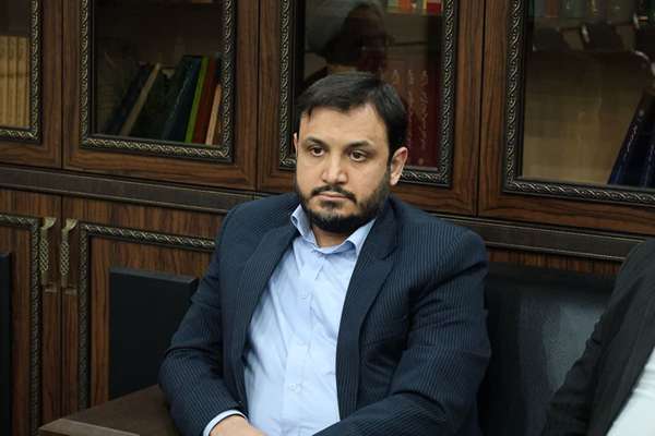 محمد کریمی مدیرکل امور حقوقی کمیته امداد کشور،