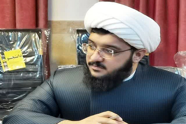 1200 یزدی در مسجد ملااسماعیل معتکف شدند