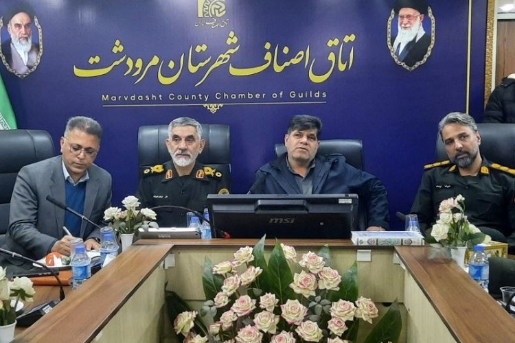 دیدار رئیس پلیس پیشگیری فراجا با اصناف و بازاریان شهرستان مرودشت