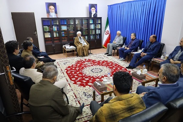 غفلت از مردمی‌سازی اقتصاد عامل مشکلات امروز است