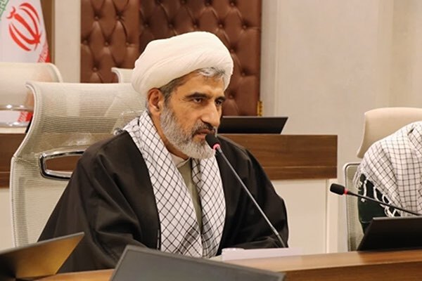دشمن در جنگ شناختی، قدرت تعقل و تشخیص برخی جوانان را مختل کرده است