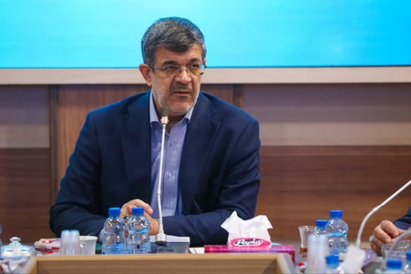 آگاهی‌بخشی به جامعه راهی برای خنثی‌سازی توطئه‌های بیگانگان است