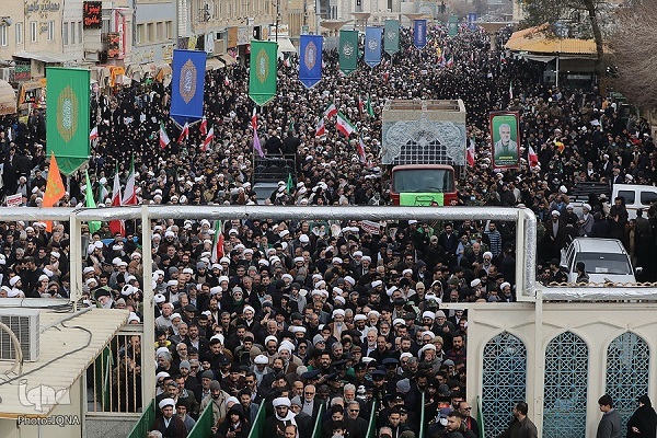 نمایش وحدت در جشن صلح و دوستی