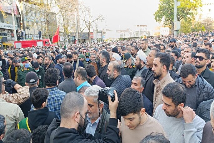 خروش مردم ساری در محکومیت گروه‌های اغتشاشگر و تروریست‌ + فیلم و عکس