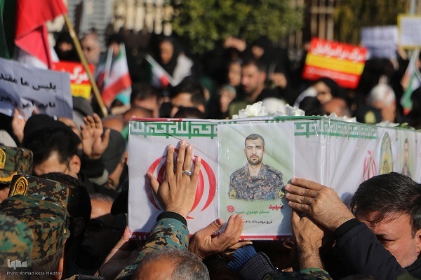 ارسالی صبح سه شنبه 23 دی////// جهان تسلیم شکوه، اتحاد، وحدت و یگانگی ایرانیان است + صوت ارسالی صبح سه شنبه 23 دی////// جهان تسلیم شکوه، اتحاد، وحدت و یگانگی ایرانیان است + صوت