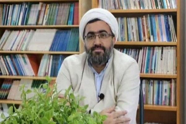 حجت‌الاسلام والمسلمین عباداله فضلیان‌کاری، مسئول نهاد نمایندگی مقام معظم رهبری در دانشگاه علوم کشاورزی و منابع طبیعی ساری
