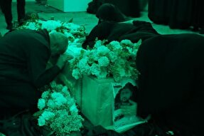 فیلم | وداع خانواده شهید «مهدی حیدری» با فرزندشان