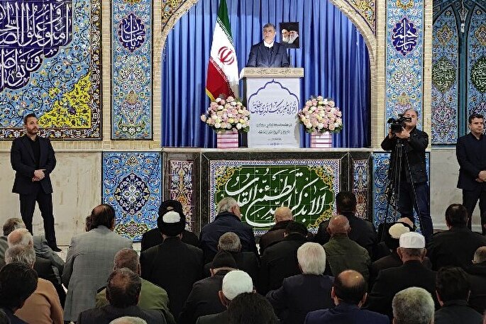 رشادت جوانان فتنه‌گران آمریکایی و صهیونیستی را شکست داد