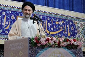 دولت در راستای رضایتمندی معیشتی مردم تلاش کند