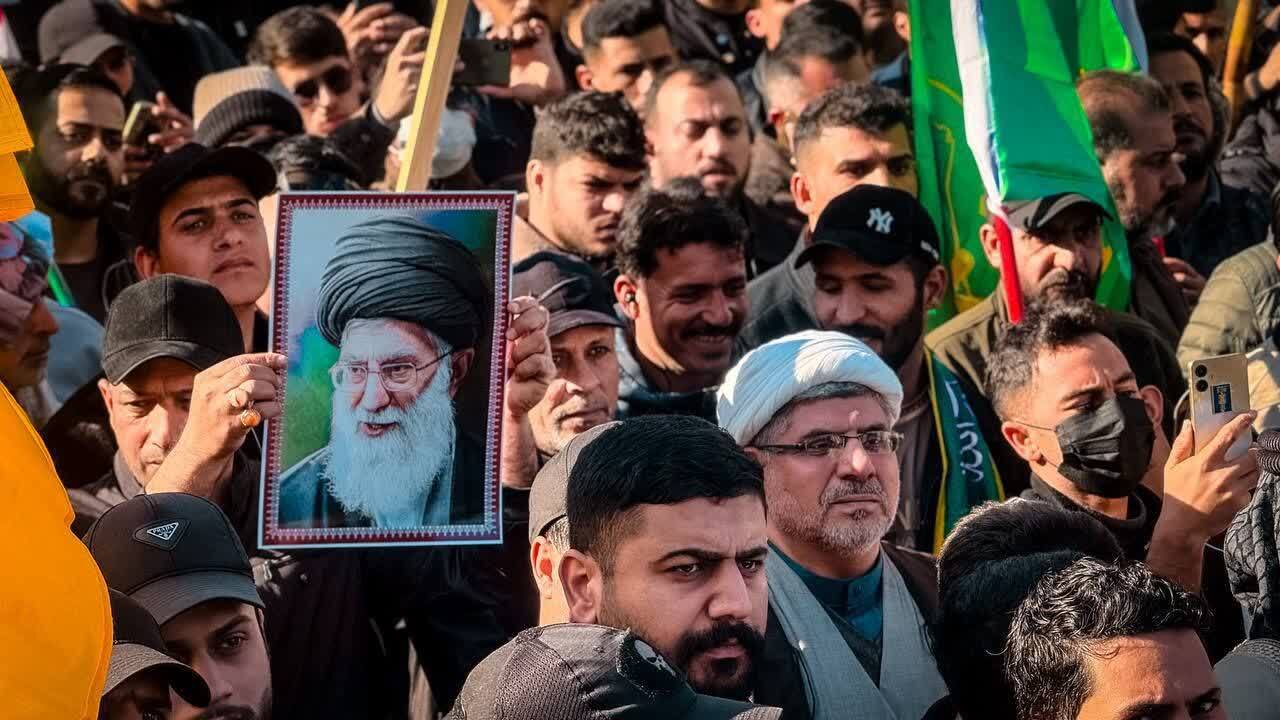 تجمع مقاومت عراق در حمایت از جمهوری اسلامی ایران + فیلم