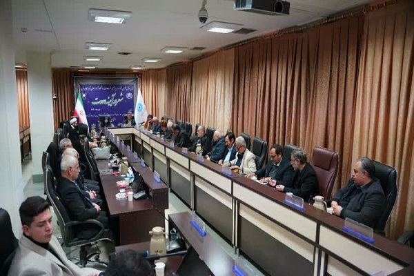 پیش همایش جشنواره بین‌المللی شعر وحدت دانشگاه آزاد اسلامی آذربایجان‌غربی